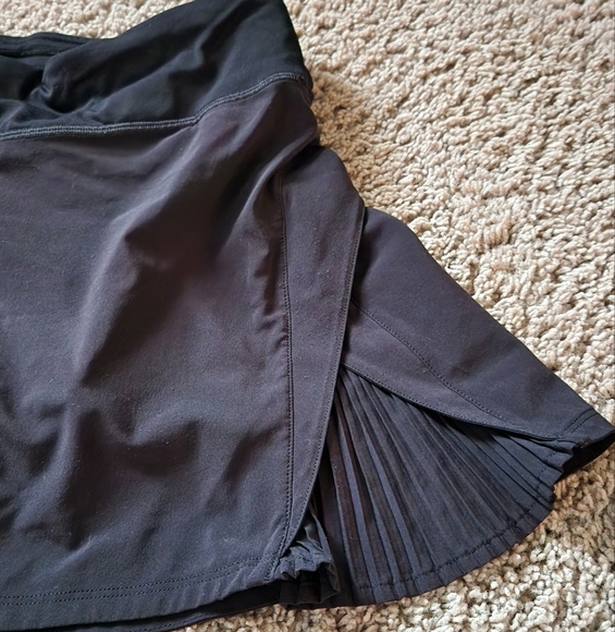 Lululemon Play Off the Pleats Skirt - Picture 3 of 7